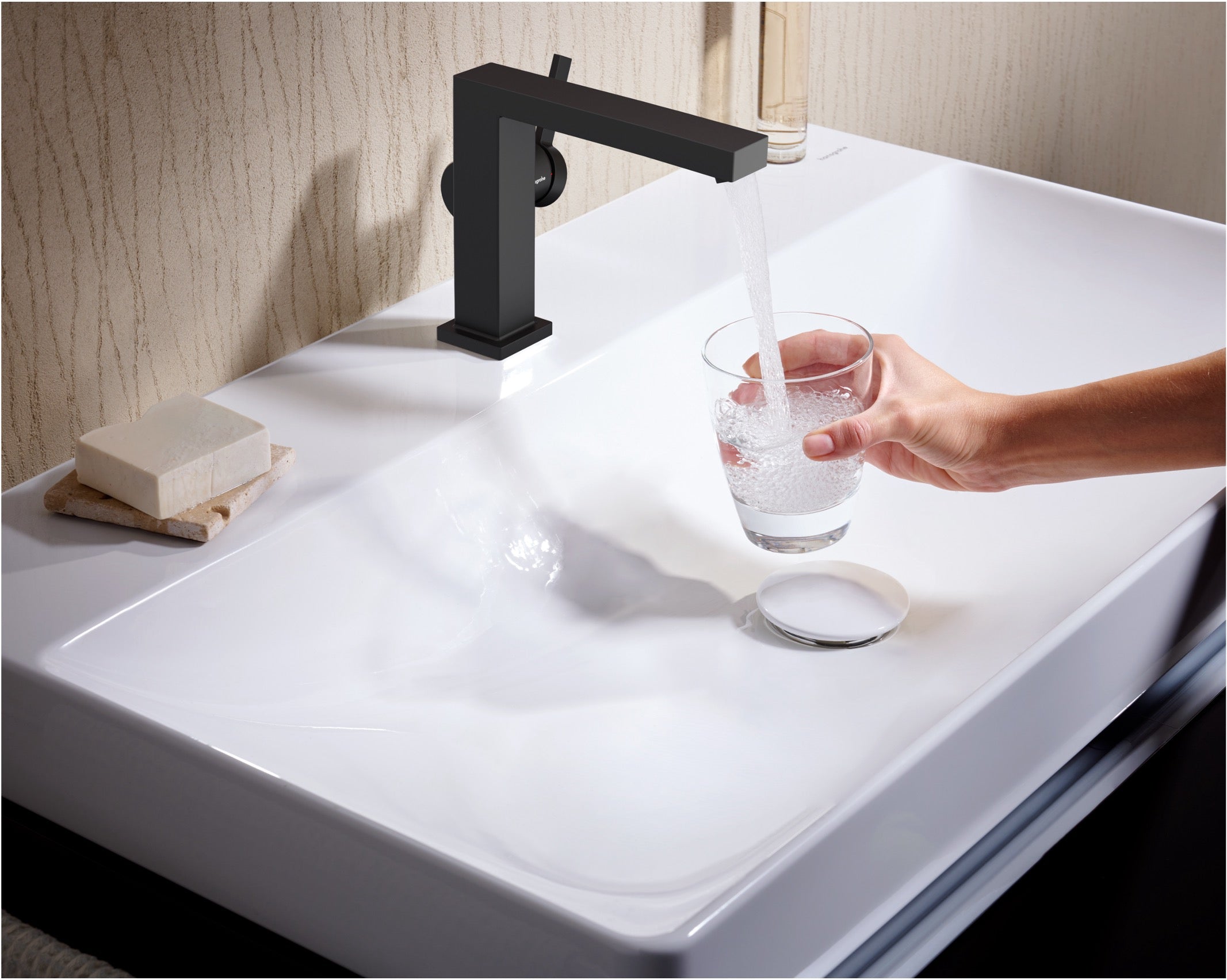 Tecturis E Monomando de lavabo 110 Fine CoolStart EcoSmart+ Vaciador push open Negro Mate Hansgrohe 73020670 Essentials
