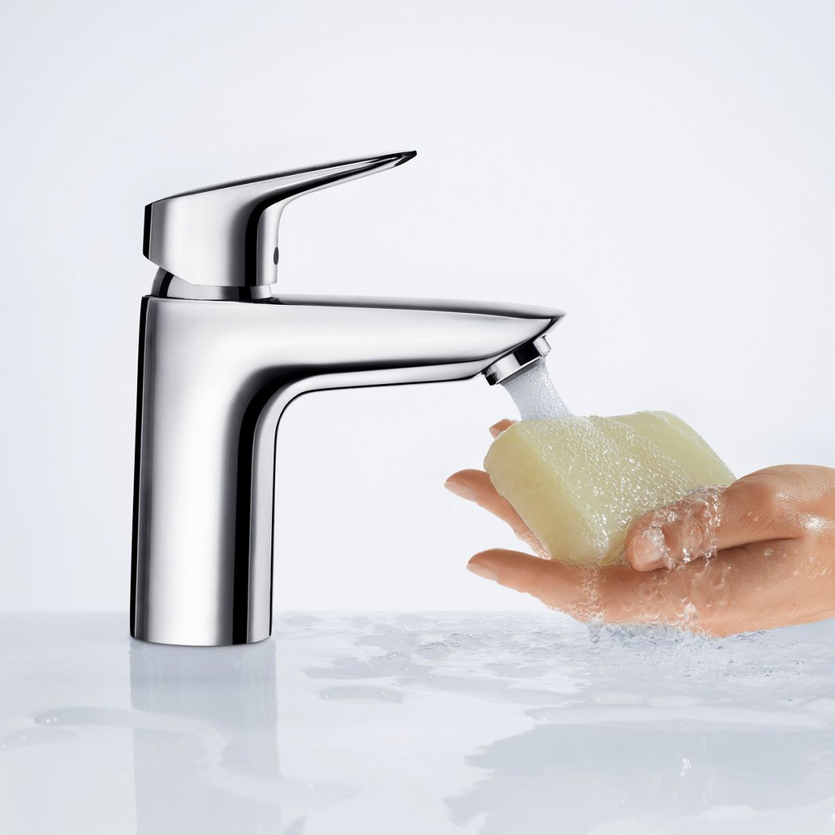 Monomando de lavabo con vaciador Push-Open Cromo Logis 100 Hansgrohe 71107000 -ST